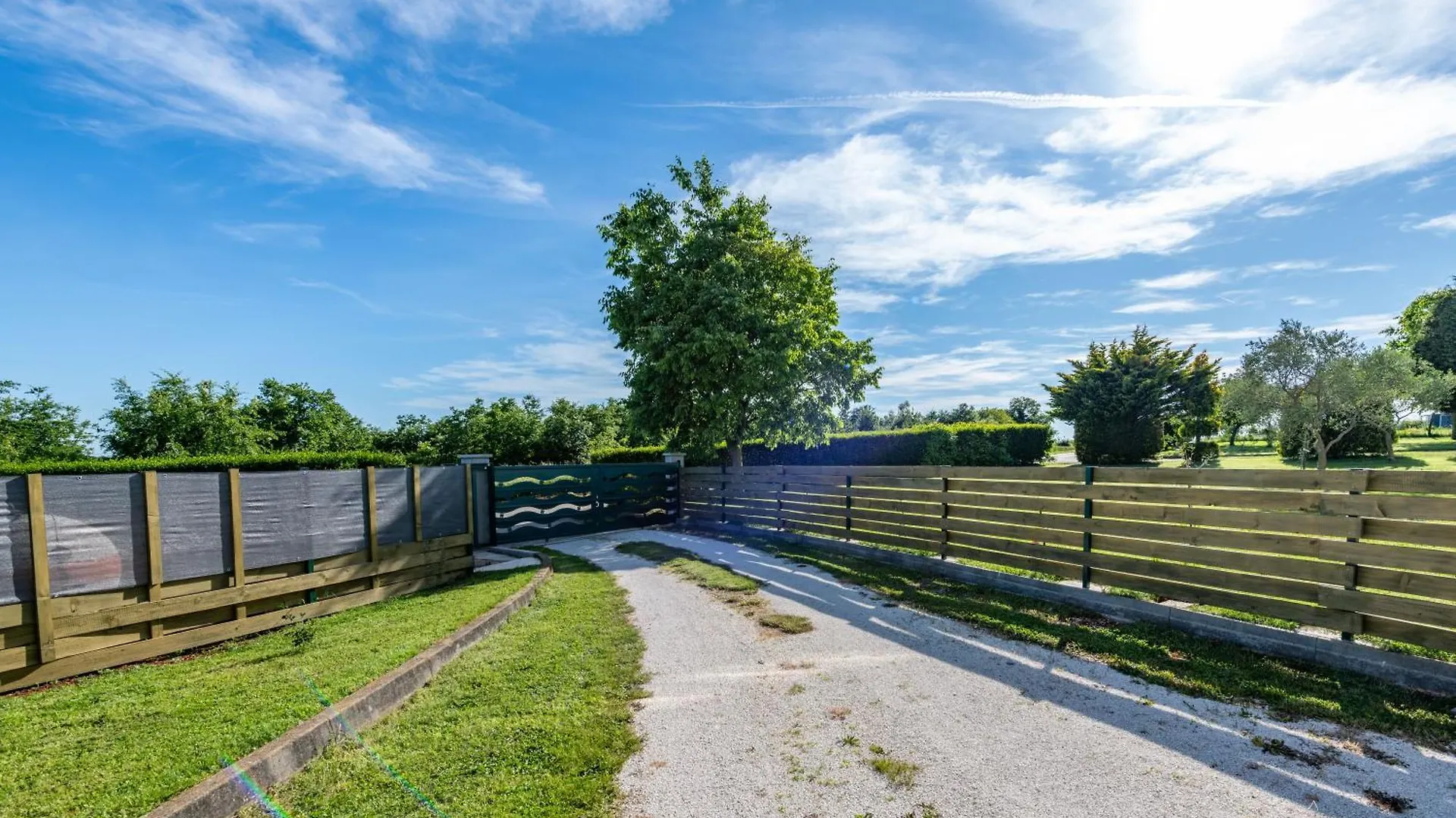 Villa Gracija, A Charming Holiday Apartment In The Heart Of Istria Heki Kroatië